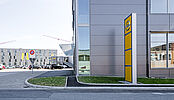 Construction d'un immeuble d'activités, Milliet SA, comprenant garage avec atelier de réparations, station de lavage, contrôle de véhicules, parking et stockage voitures, bureaux, vestiaires et cafétéria
