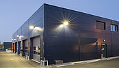 Construction d'un showroom Peugeot avec atelier et bureaux à Gland